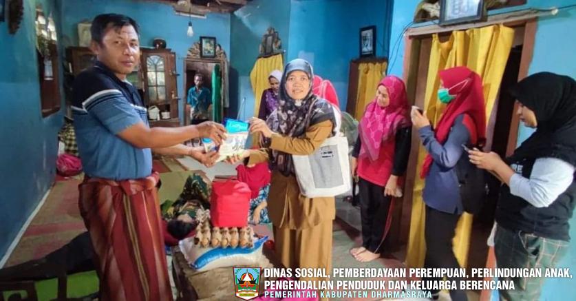 Sebentuk kepedulian sosial dari Dinas Sosial Pemberdayaan Perlindungan Anak Pengendalian Penduduk dan Keluarga Berencana Kabupaten Dharmasraya